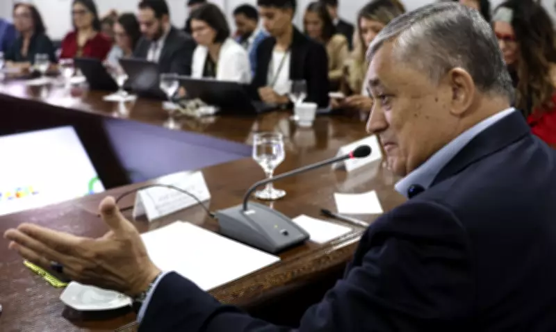Governo rejeita desoneração para compensar redução da jornada de trabalho