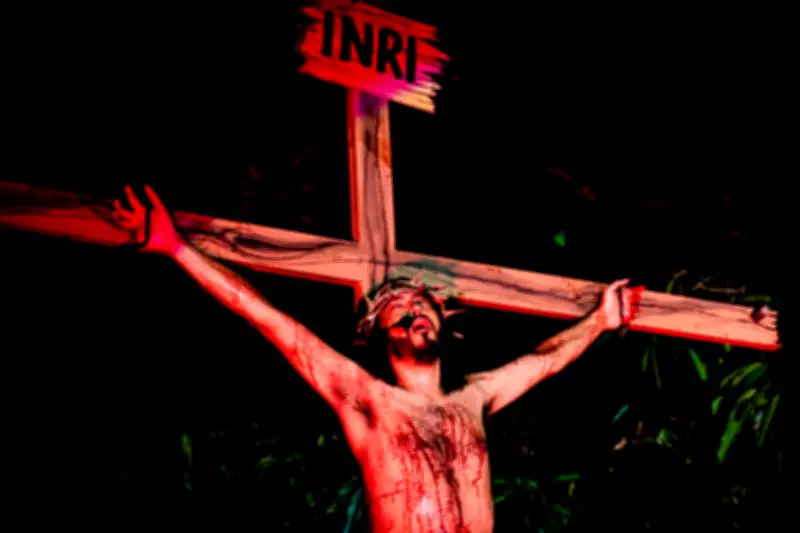 Grupo Teatral Kauré encena Paixão de Cristo na Praça Tiradentes em Santarém