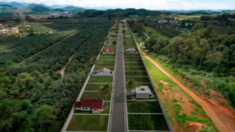 Guaramirim vive boom imobiliário com 90 loteamentos e 700 alvarás em 2025
