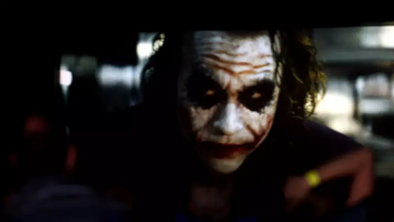 Heath Ledger completaria 47 anos: relembre sua icônica interpretação do Coringa