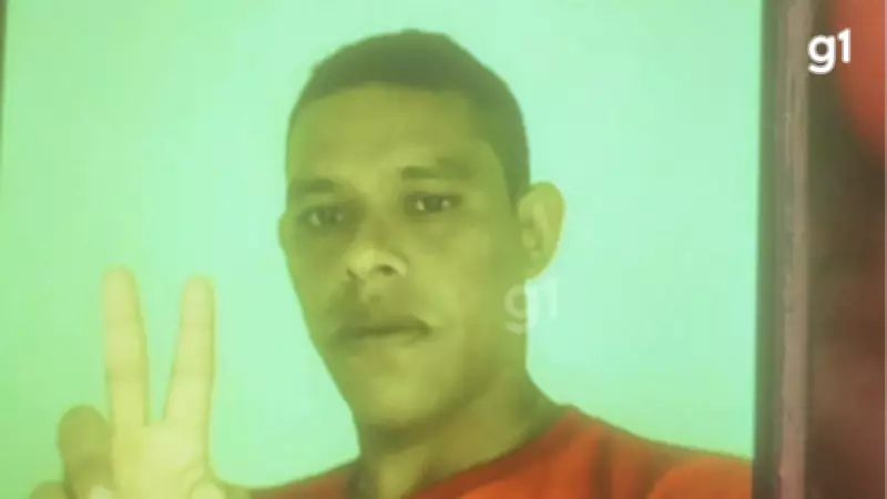 Homem é assassinado a tiros enquanto consertava moto em Timóteo, Minas Gerais