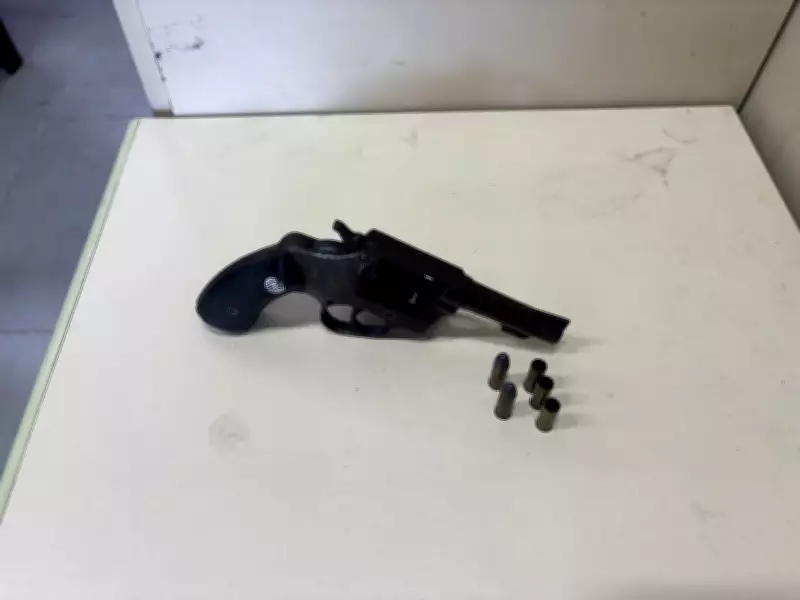 Homem de 35 anos é preso por porte ilegal de arma de fogo em Angra dos Reis