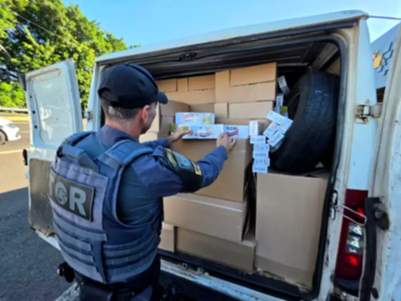 Homem é preso com 45 mil maços de cigarros contrabandeados em Garça, SP