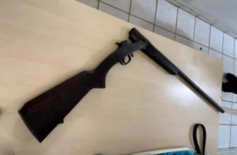 Homem é preso com espingarda durante medida protetiva em Mucajaí, Roraima