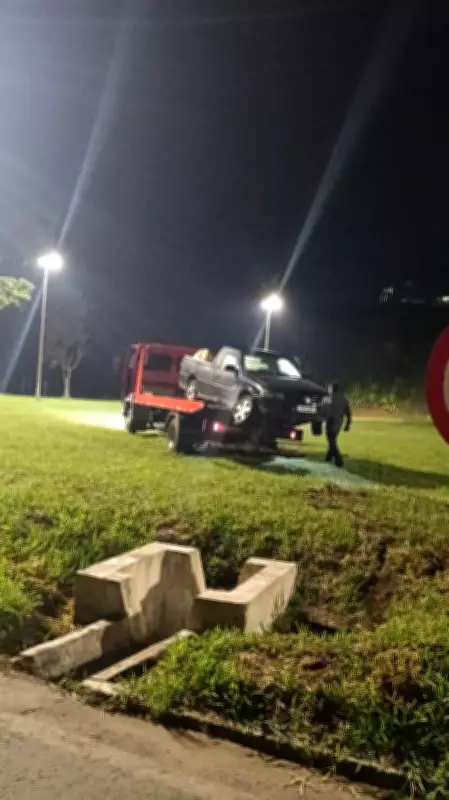 Homem é preso em Minas Gerais por suspeita de envolvimento em roubo de galões de água em Barra do Piraí
