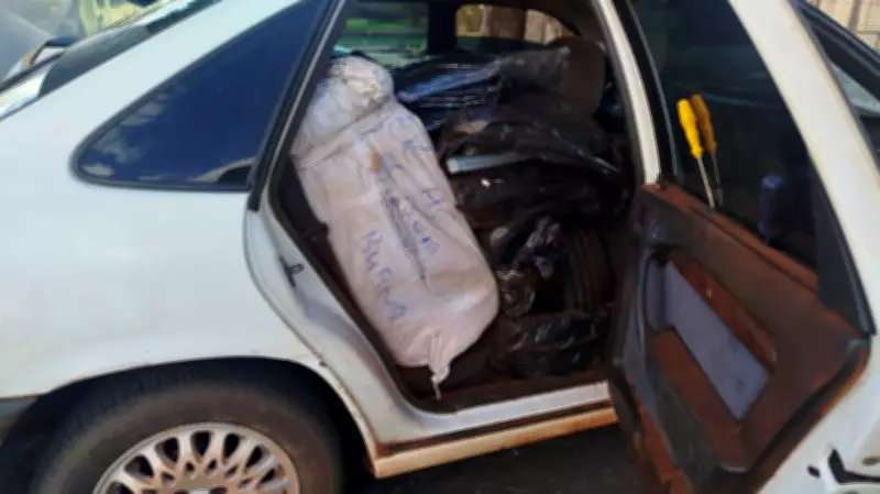 Homem é preso por contrabando de cigarros, roupas, pneus e azeite em Dracena