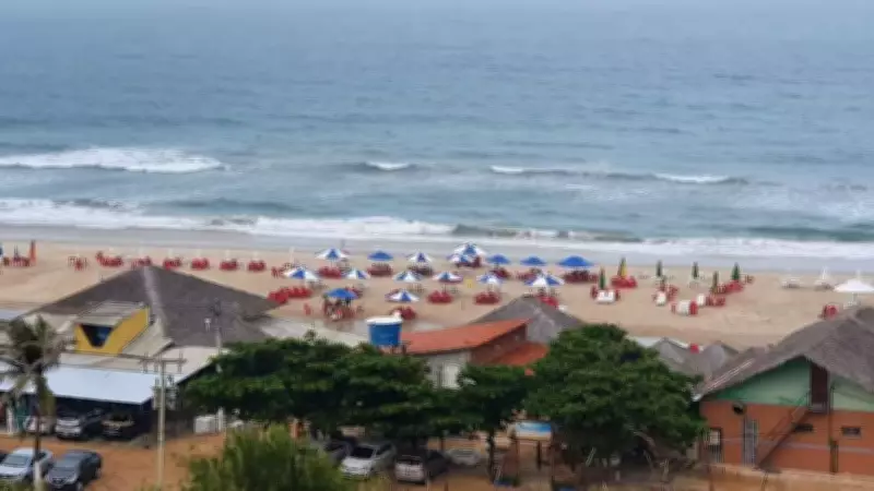 Homem é preso por desmatar e cercar Praia do Morro Branco em Beberibe, CE