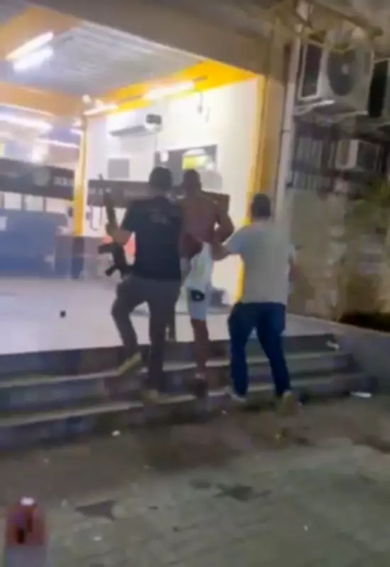 Homem preso por estupro após encontro marcado por aplicativo em Duque de Caxias