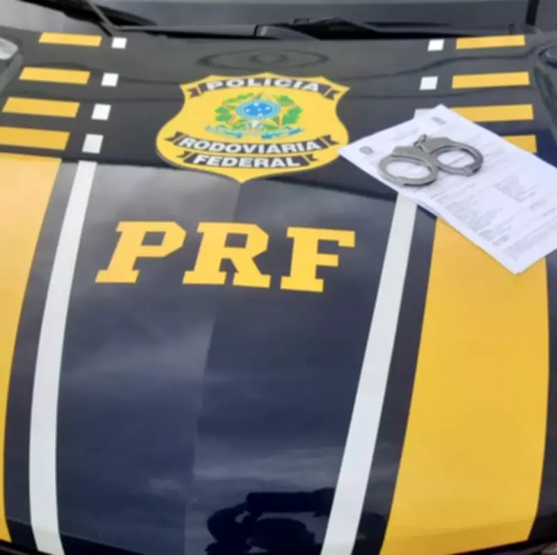 Homem é preso por falsidade ideológica na Via Dutra, em Resende