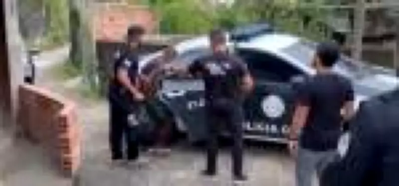 Homem é preso por matar cachorro do vizinho com pedra e arrastar corpo em Magé