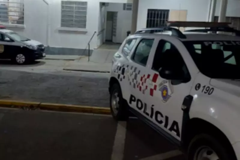 Homem é preso por tentativa de feminicídio após atirar contra companheira e filho em Santo Anastácio