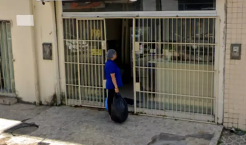 Homens se passam por policiais e trocam tiros em pousada na Pajuçara