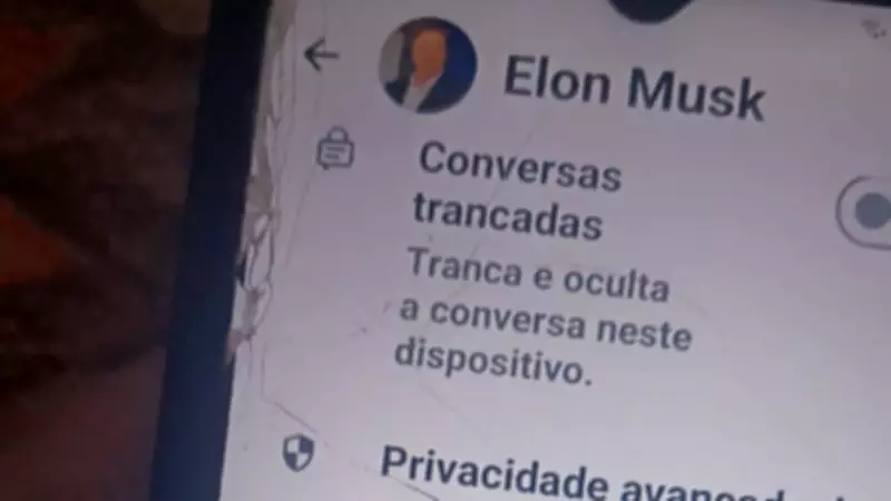 Idosa de 70 anos perde R$ 70 mil em golpe de falsa relação amorosa com suposto Elon Musk