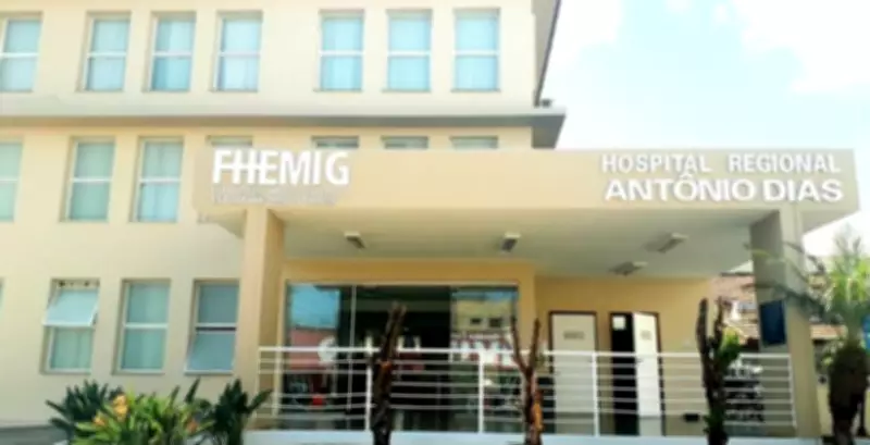 Idoso de 82 anos morre após cair de abacateiro de 12 metros em Patos de Minas