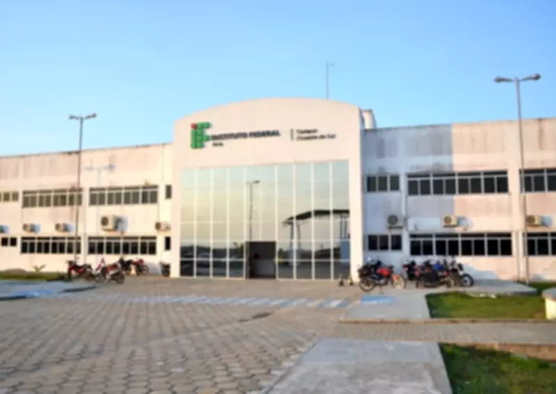 IFAC abre processo seletivo para professores substitutos em Cruzeiro do Sul com salários de até R$ 8 mil