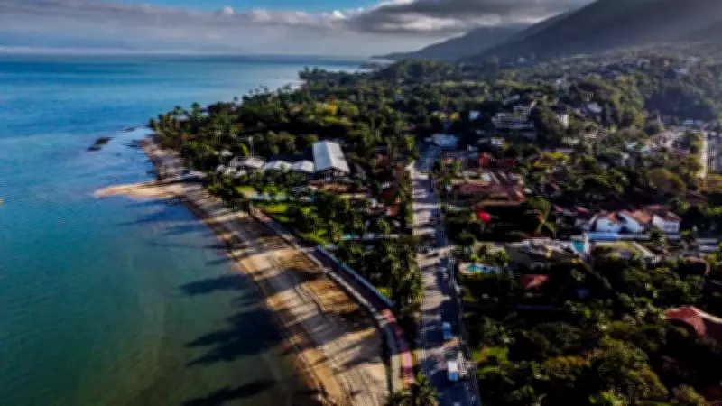 Ilhabela multa turistas em R$ 100 por não pagarem taxa ambiental
