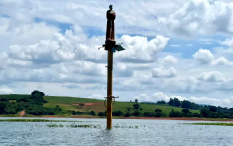 Imagem de São Francisco no Lago de Furnas revela história submersa de Guapé