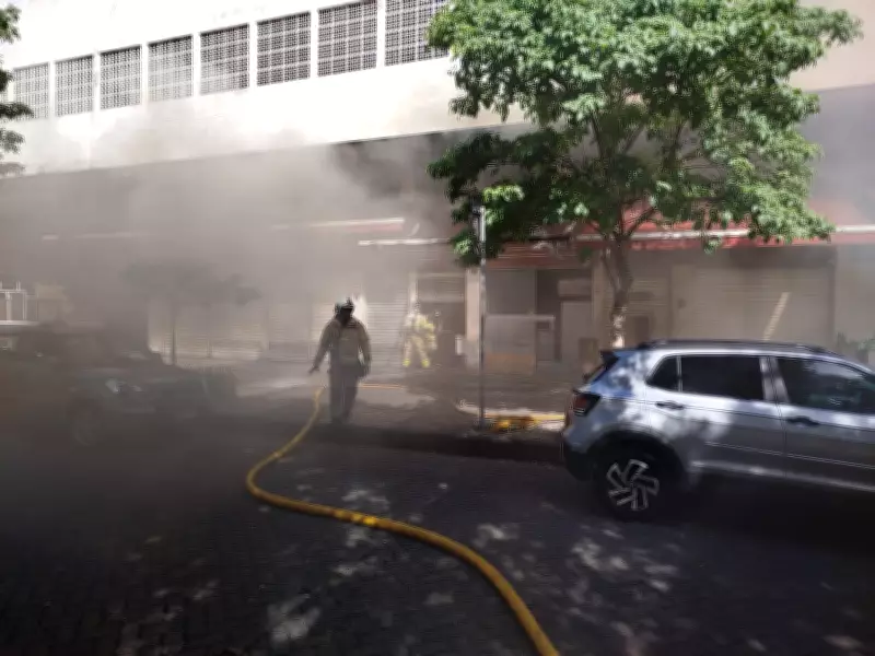 Incêndio atinge restaurante em Botafogo, Rio de Janeiro, na manhã desta segunda-feira