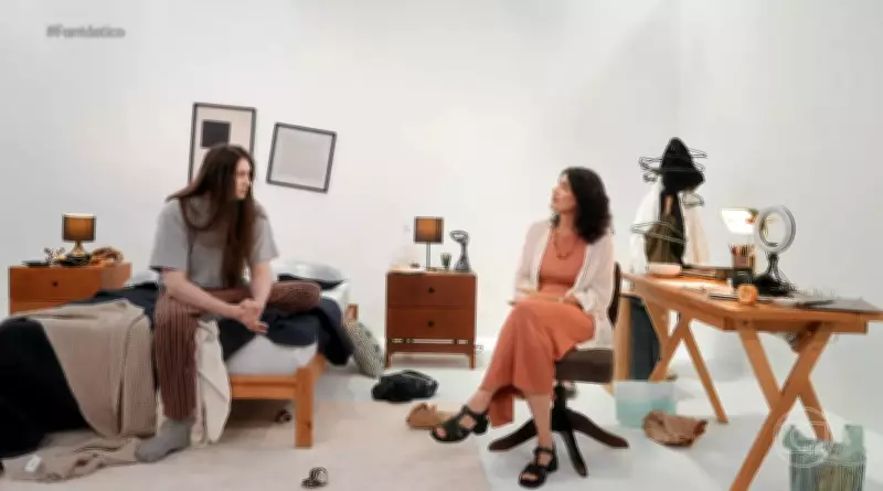 Influenciador Felca aborda depressão em série do Fantástico com especialista