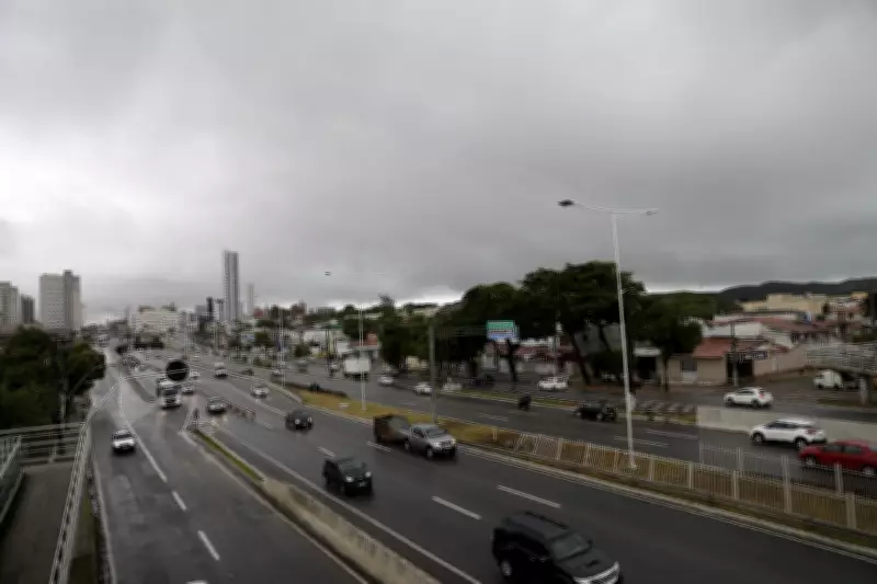 Inmet emite alerta laranja para 99 cidades do RN com previsão de chuvas intensas e ventos fortes