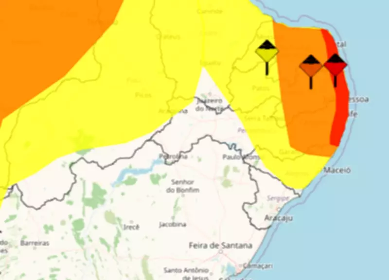 Inmet emite alertas de chuvas intensas para Pernambuco com risco de alagamentos e deslizamentos