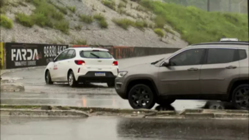 Inmet emite alertas laranja e amarelo para chuvas intensas em municípios da Paraíba