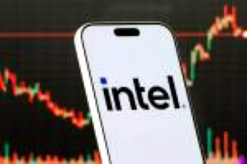 Intel dispara 30% com demanda de chips para IA e supera expectativas