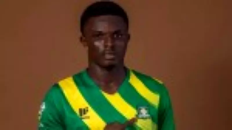 Jogador de futebol ganês Dominic Frimpong morre em assalto ao ônibus do time