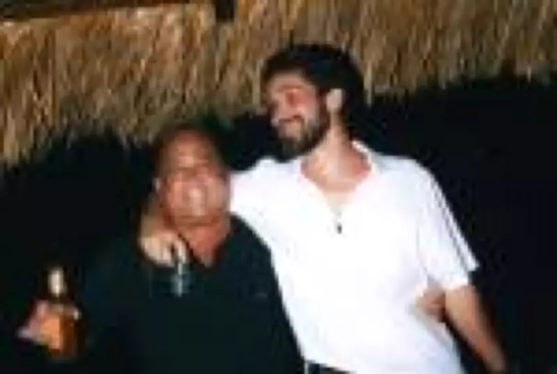 João Guilherme define relação com pai Leonardo como 'esperança'