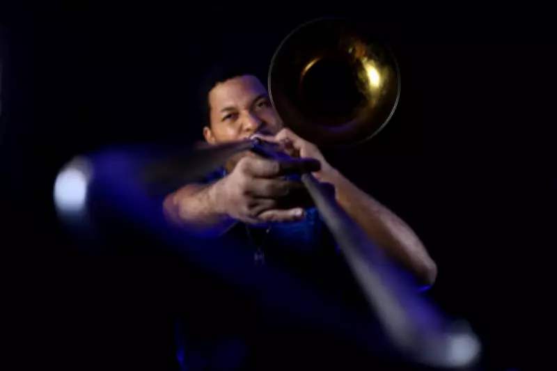 Josiel Konrad leva fusão de jazz e funk carioca em shows gratuitos na Região Serrana do RJ