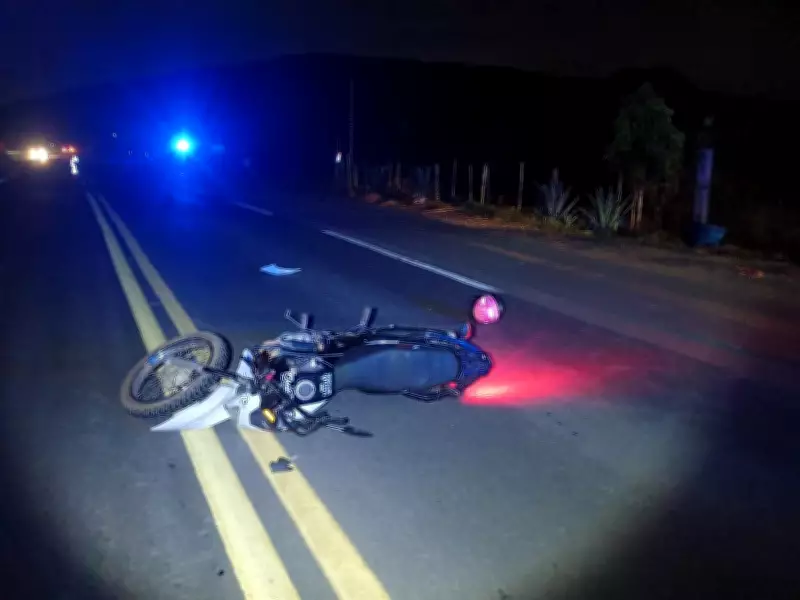 Jovem de 18 anos morre após cair de moto e ser atropelado por carro na BR-458 em Ipaba