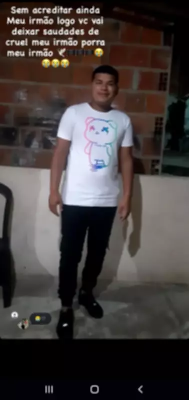Jovem de 23 anos morre após colidir moto contra poste em Viçosa do Ceará