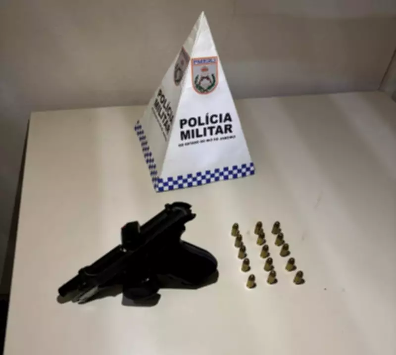 Jovem de 25 anos é preso com arma de fogo em Paraty após cerco policial