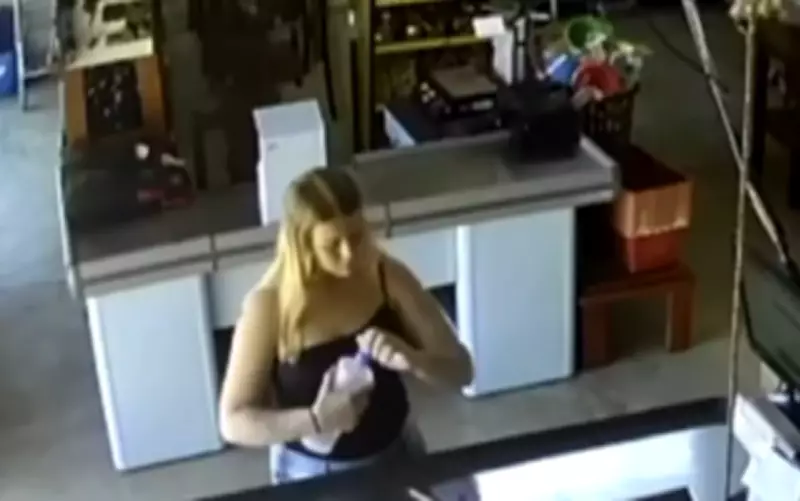 Jovem queimada em mercado de Delfinópolis é sepultada após oito dias internada