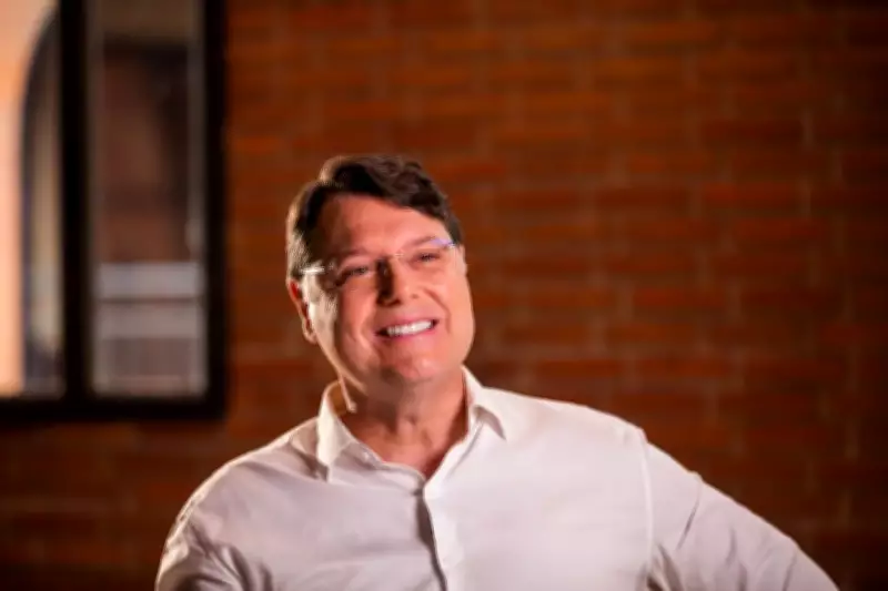 Kiko Caputo se filia ao Partido Novo e é anunciado como pré-candidato ao governo do DF