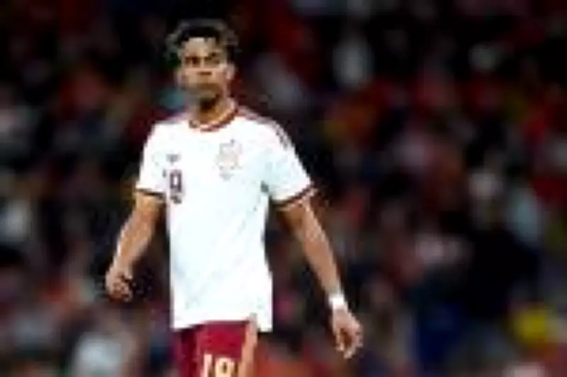 Lamine Yamal condena cânticos islamofóbicos em amistoso da Espanha: 'Intolerável'