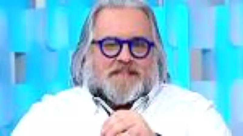 Leão Lobo nega candidatura política e afirma foco na carreira de apresentador
