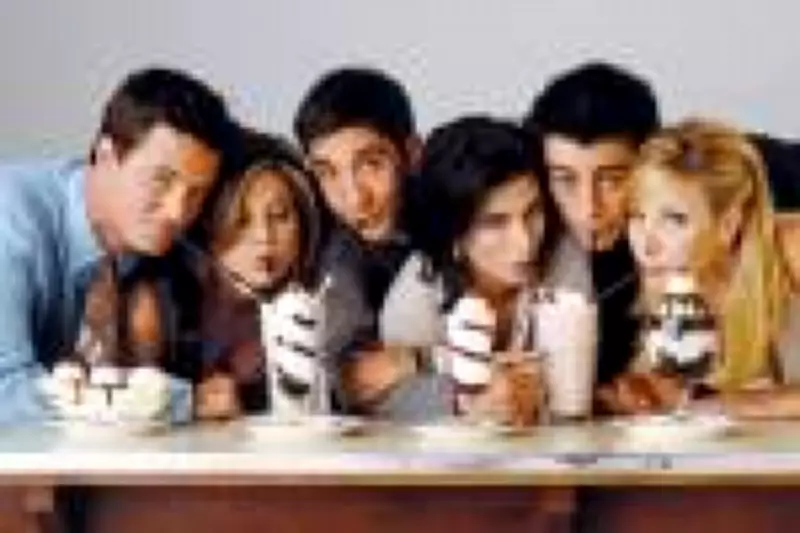 Lisa Kudrow expõe bastidores tóxicos e machismo em Friends