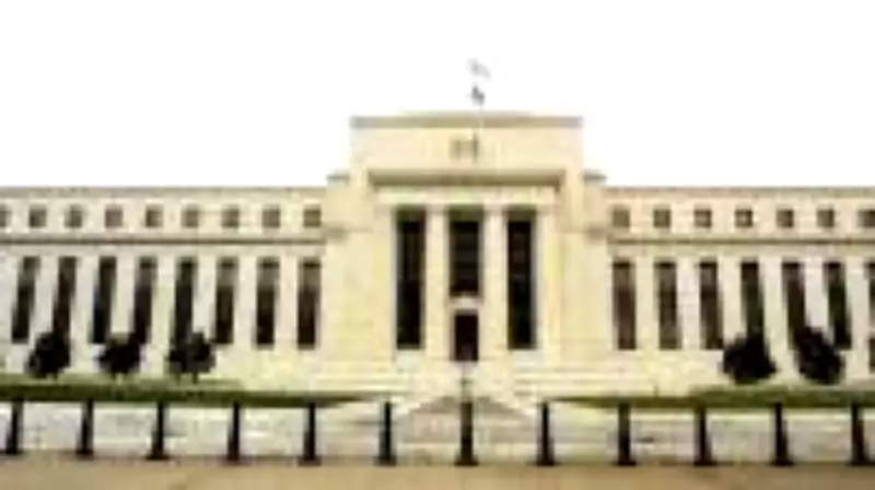 Livro Bege do Fed aponta economia resiliente, mas guerra no Oriente Médio pressiona preços