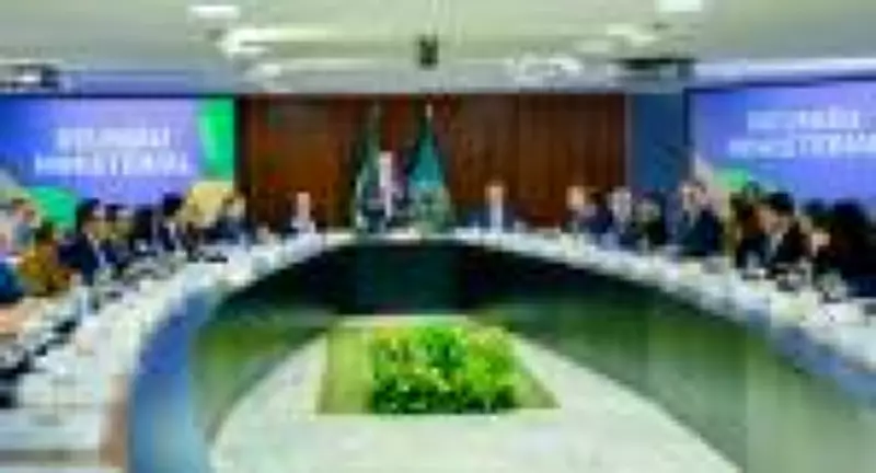 Lula promove troca de 17 ministros e governo ganha perfil mais técnico