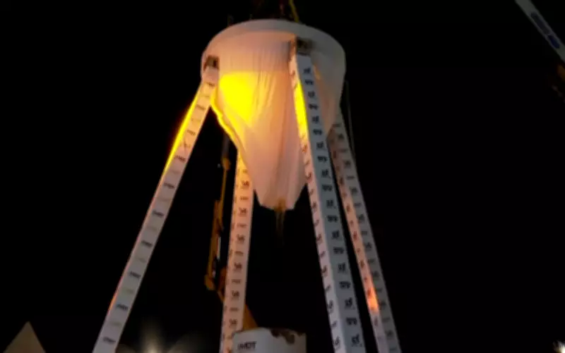 Maior café coado de Minas Gerais é preparado em estrutura gigante e atrai multidão em Varginha