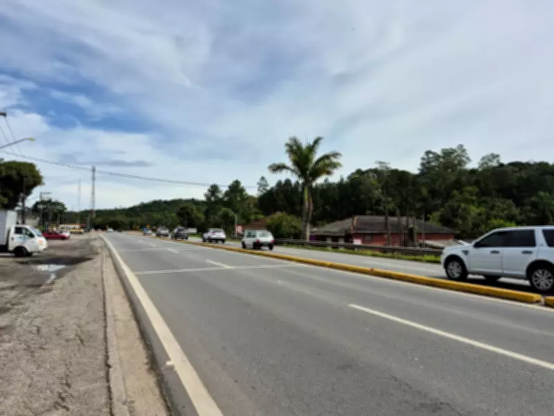 Mais de 70 mil veículos devem passar pela Mogi-Bertioga durante o feriado de Páscoa