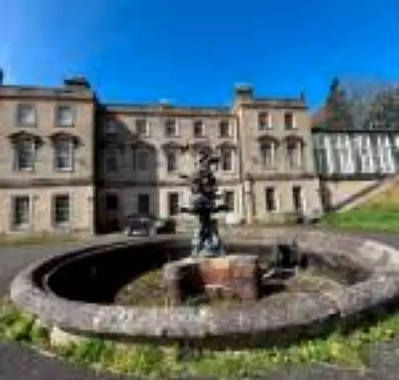 Mansão histórica ligada a Charles III é usada para plantação de maconha no País de Gales