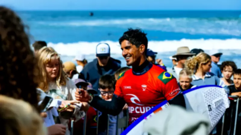 Medina vence Pupo e garante semifinal brasileira no Circuito Mundial de Surfe