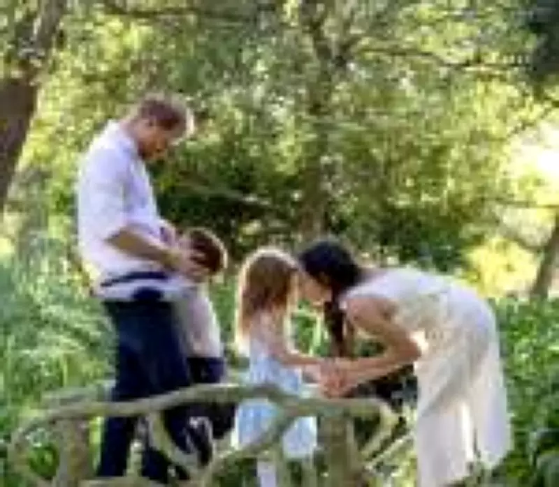 Meghan Markle é criticada por lançar linha de velas inspirada nos filhos Archie e Lilibet