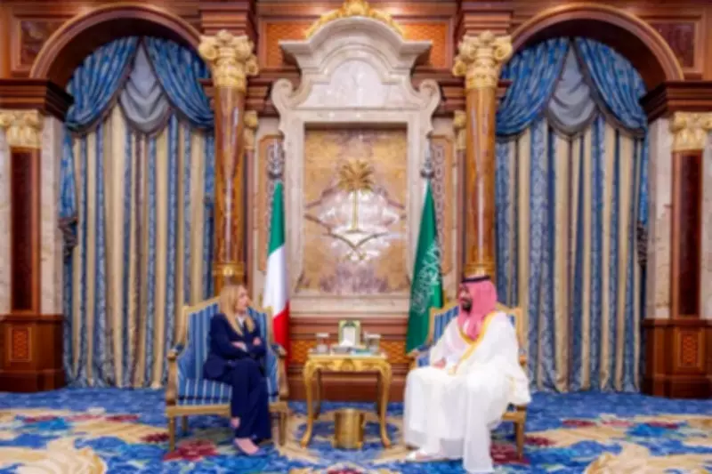 Meloni e príncipe saudita pressionam por reabertura urgente do Estreito de Ormuz