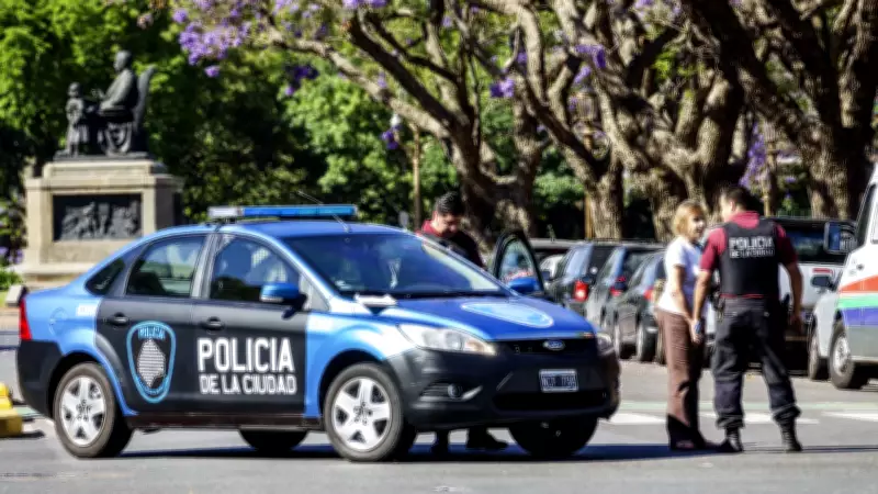 Menino autista é encontrado preso em estrutura improvisada por pai em La Plata