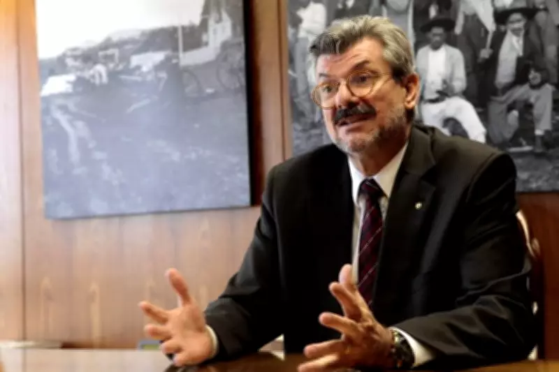 Ministro do STJ afastado por assédio continua recebendo salário integral de R$ 100 mil