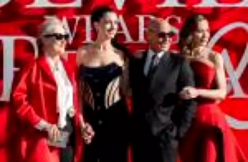 Moda em movimento: como 'O Diabo Veste Prada 2' redefine o tapete vermelho globalmente