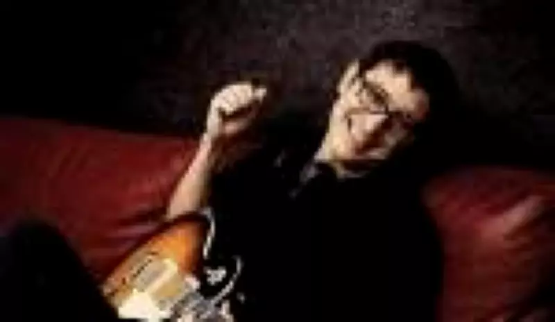 Morre aos 67 anos Alvin L, guitarrista que marcou parcerias com Marina Lima e Capital Inicial